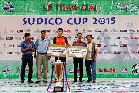 Tuấn bệu giành giải cầu thủ xuất sắc nhất tại Sudico Cup 2015