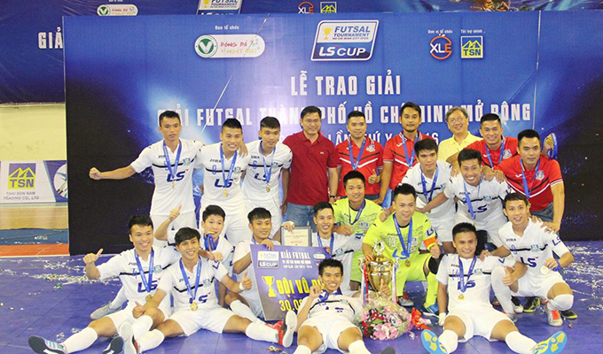Nguyễn Quang Minh được xem là một trong những HLV nội futsal hàng đầu của Việt Nam 