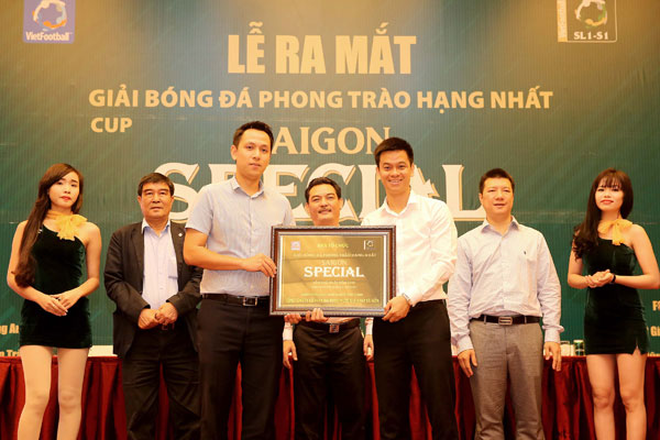 Lễ ra mắt giải bóng đá phong trào Hạng nhất Cúp Saigon Special 2016