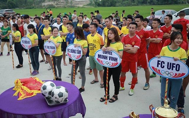 Rộn ràng khai mạc giải bóng đá Diễn - Yên Quỳnh