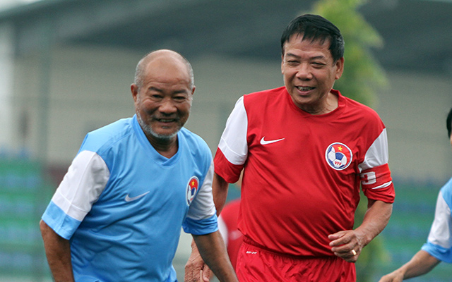 Thế lệ lão thành của bóng đá Việt Nam tái ngộ trên sân phủi