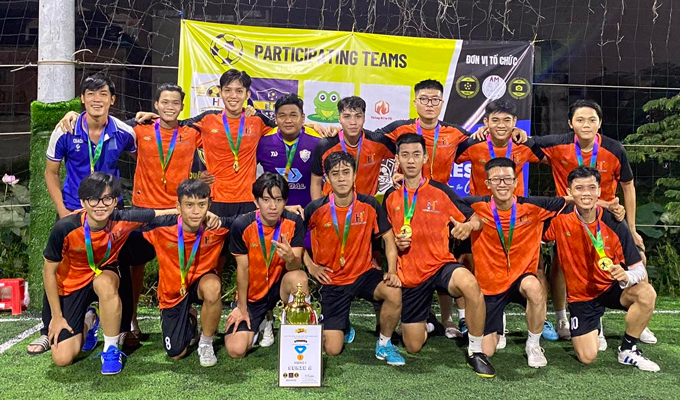 Huy Hoàng Mobile FC vô địch U19 Phạm Phú Thứ: Cú ‘rốt đa’ của bầu Huy Xavi