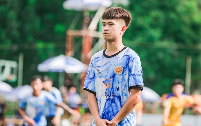 Tài năng trẻ của Hồng Lạc FC hạnh phúc khi được đối đầu với thần tượng
