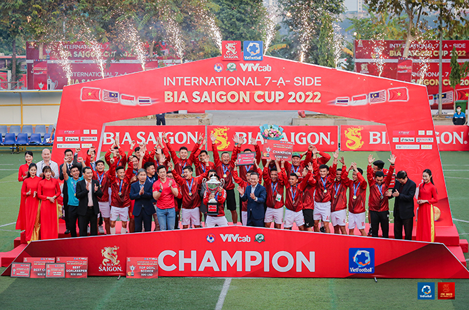 Đội tuyển chọn 7 người Việt Nam vô địch I7C 2022