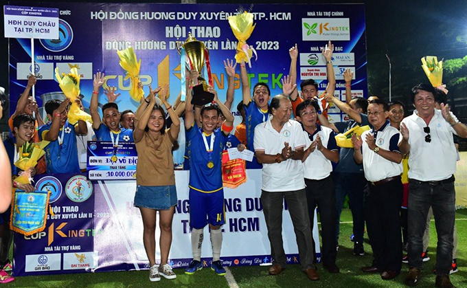 Giải bóng đá hội đồng hương Duy Xuyên – Cup Kingtek 2023: Vun vén tình quê