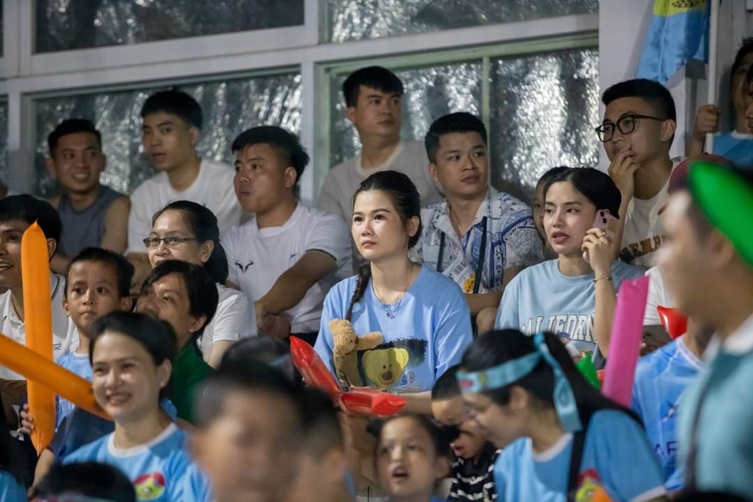 Chuyến đi gần 500km của 200 CĐV Đô Lương tiếp lửa cho đội bóng quê hương tại Giải Truyền thống Sông Lam